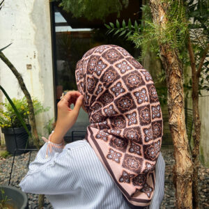 Pörcelain Che'l in Ruth Moroccan